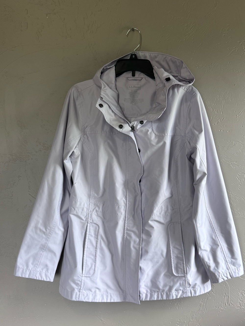 L.L.Bean Jacket Women’s M Regular Hooded Waterproof Lined Lilac